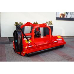 Double-sided flail mower with a hydraulic shift AG 180 4FARMER