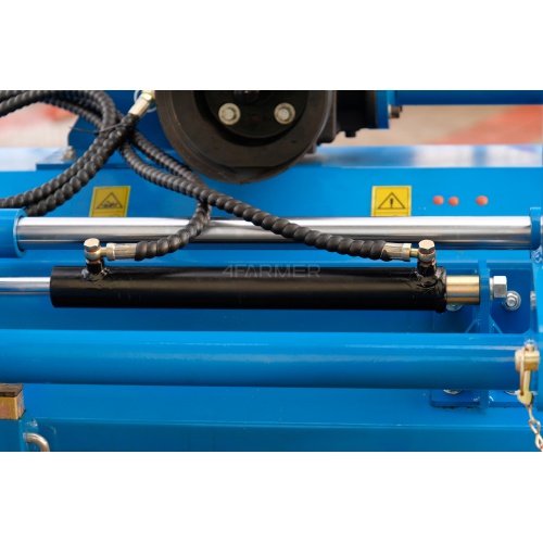 Kosiarka bijakowa EFGC-KH 125 otwierana klapa, przesuw hydrauliczny 4FARMER