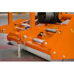 Kosiarka bijakowa EFGC-KH 125 otwierana klapa, przesuw hydrauliczny 4FARMER