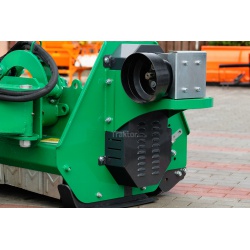 Flail Mower with an outreach arm AGF 180 with valves