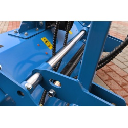 Flail mower with a hydraulic shift EFGCK-H 175 - opened flap