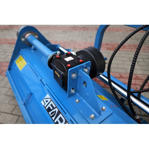 Flail mower with a hydraulic shift EFGCK-H 165 - opened flap