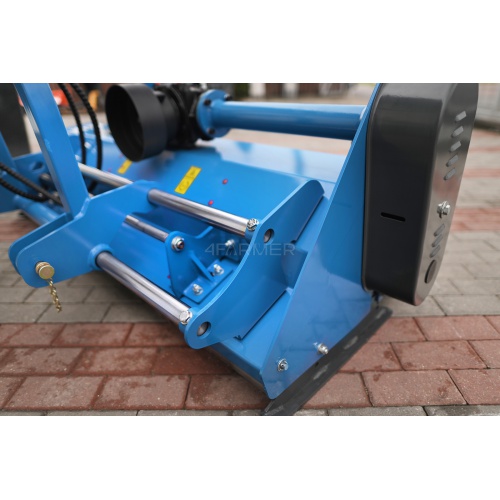 Flail mower with a hydraulic shift EFGCK-H 165 - opened flap