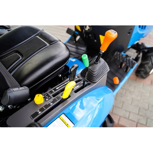 LS Tractor XJ25 MEC 4x4 - 24.4 HP + canopy